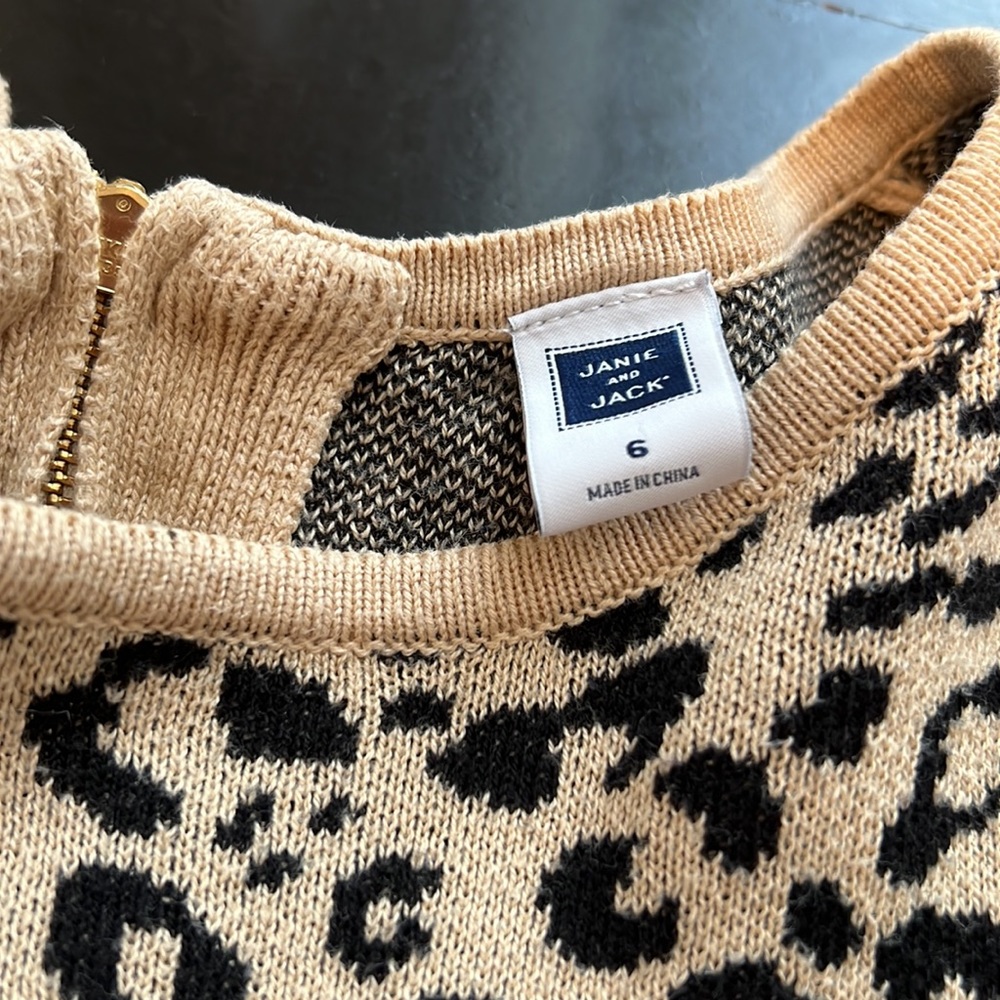 Adorable Janie and Jack Leopard Sweater Dress. - Picture 2 of 3
